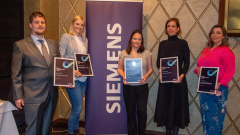 Taroltak a női újságírók a kiemelkedő technológiai tartalmakat díjazó médiapályázaton kép