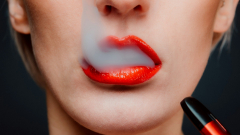 Újabb kutatás miatt aggódhatnak az e-cigarettázók kép