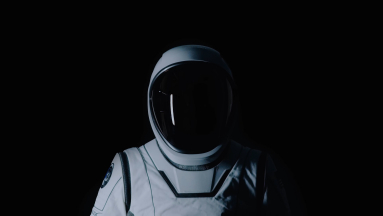 Futurisztikus űrhajósruhát villantott a SpaceX kép