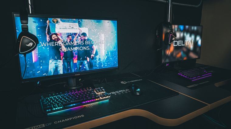 Új e-sport központ nyílt, ahol edzők és mentorok segítenek profivá válni bevezetőkép