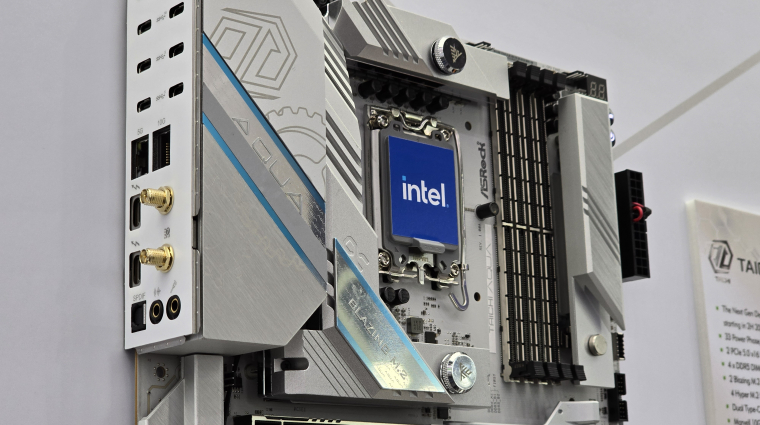 10 SSD fér az ASRock új alaplapjába kép