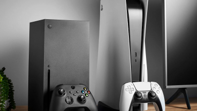 Nem káprázat, tényleg egymás játékait reklámozza a PS és az Xbox kép