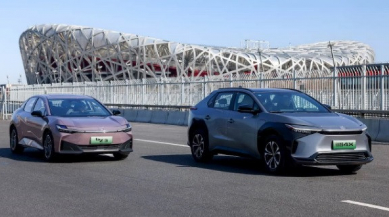 Már tízből hat eladott Toyota elektrifikált modell volt az Egyesült Államokban kép