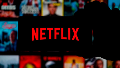 Egyetlen évad jutott csak a Netflix sorozatának, elkaszálta a streamingszolgáltató kép