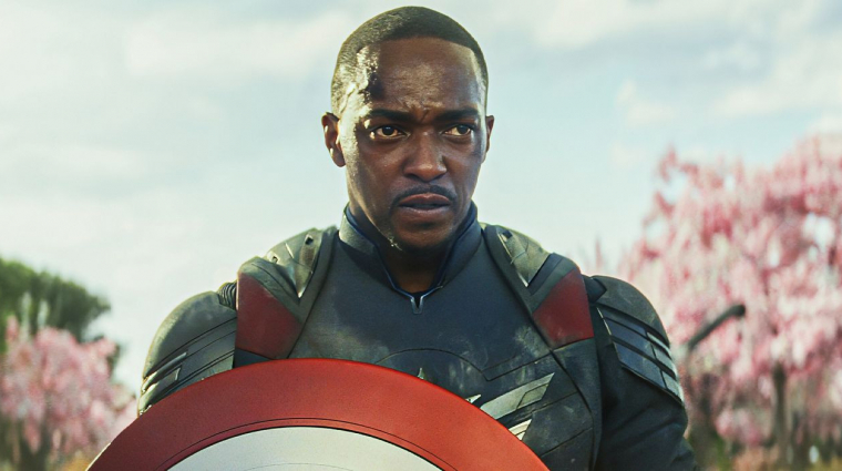 Maga Anthony Mackie kérte, hogy cseréljék le Amerika Kapitány jelmezét, és jó oka volt erre bevezetőkép