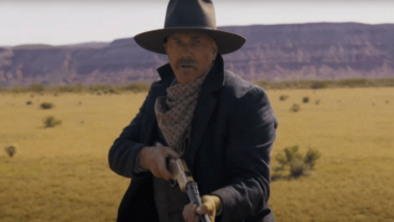 Kevin Costnert beperelte egy kaszkadőr a filmje egyik szexjelenete miatt kép