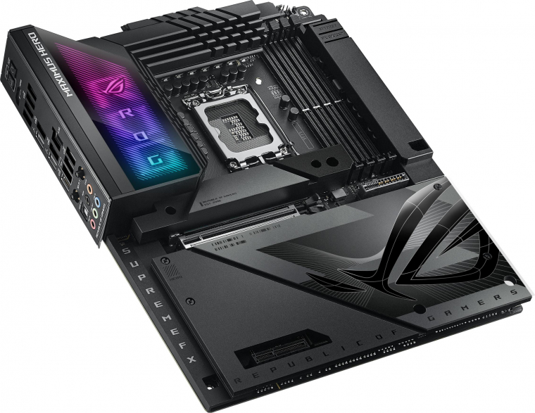A BTF Advanced újítása a PCIe x16-os foglalat elé helyezett speciális tápcsatlakozás, aminek egy része adatkommunikációs célokat szolgál. Az érintkezők többsége viszont kizárólag a kártya teljesítményfelvételét biztosítja, remélhetőleg sokkal stabilabban, mint az eredeti, 16-tűs kábelezéssel