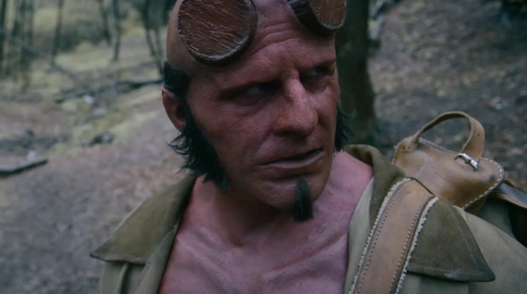 Félelmetes mósómedvével támadó horror lesz a Hellboy: The Crooked Man - itt a magyar feliratos előzetes bevezetőkép
