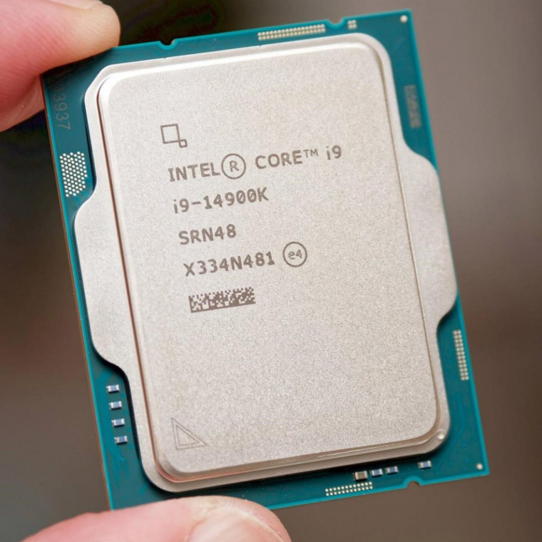 Először az alaplapgyártókat okolta az Intel a túlzó teljesítményfelvételi beállítások miatt, az egyre sűrűsödő felhasználói és játékfejlesztői panaszok azonban további vizsgálatokra késztették a gyártót. Az ügy még mindig nincs lezárva