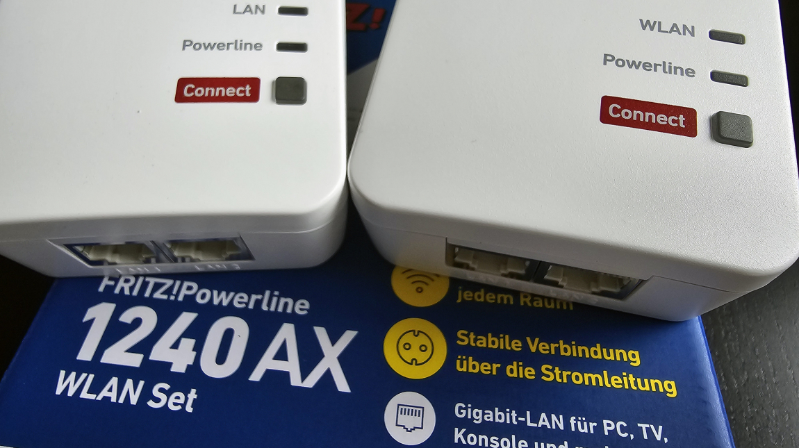 AVM Fritz!Powerline 1240AX teszt – amikor a konnektorból jön az internet kép