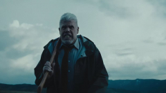 Csak Ron Perlman segíthet a rossz randin, itt a Sucubbus előzetese kép