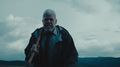 Csak Ron Perlman segíthet a rossz randin, itt a Sucubbus előzetese kép
