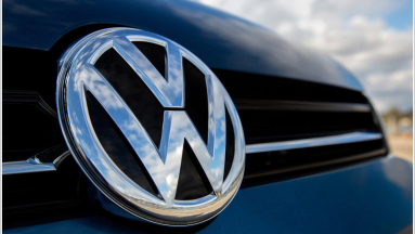 Felejtsük már el, hogy a megvásárolt autónkban is előfizetések vannak, Volkswagen! kép