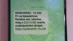 Egy nap alatt 35 ezer smst küldött ki a rendőrség nevében egy fővárosi kávézóból - videón az elfogás kép