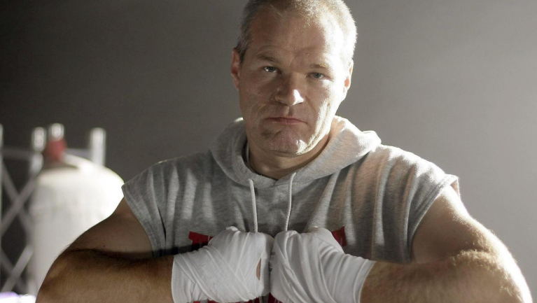 „Soha többé ne fikázzátok a filmjeimet.“: Uwe Boll is megszólalt, miután a kritikusok szétcincálták a Street Fightert fókuszban