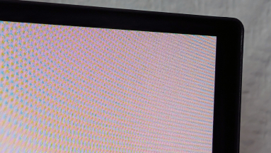 Az OLED túlélte a kínzást, az LCD könnyebben adta fel kép