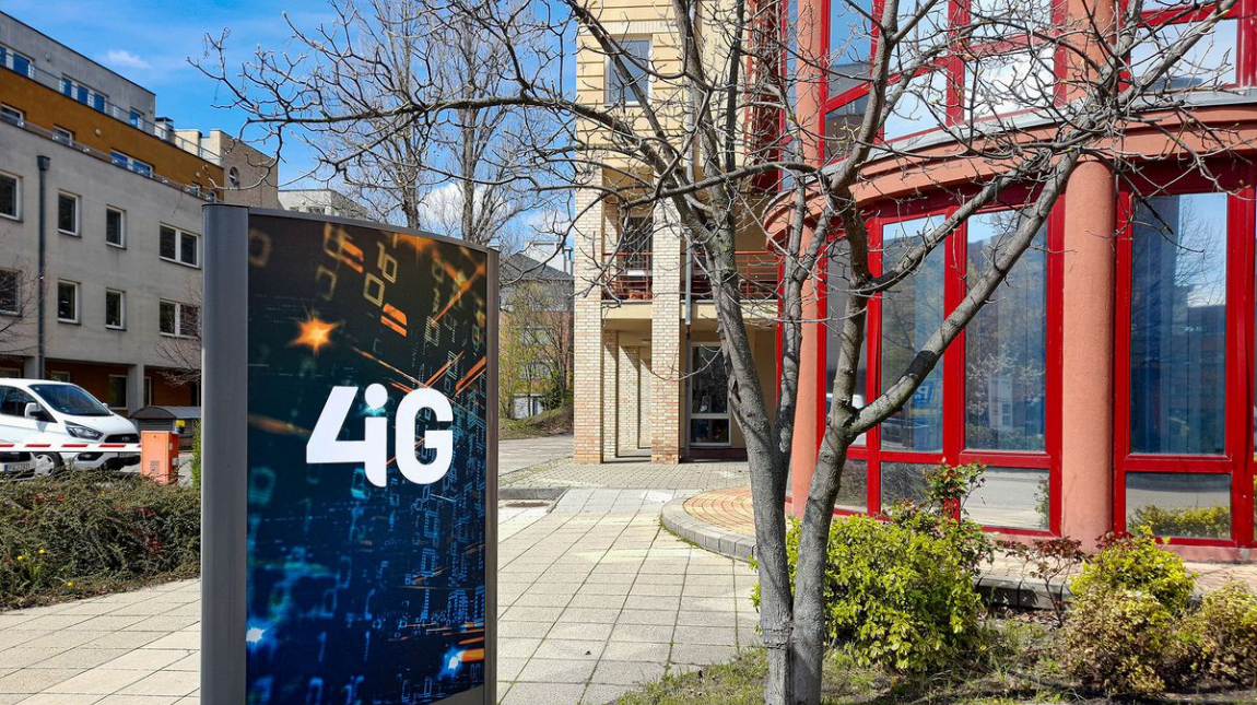 Nagyot zuhant a 4iG árfolyama Magyar Péter bejelentése után kép