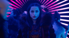 Ana de Armas és Keanu Reeves szemtől szemben a Ballerina magyar szinkronos előzetesében kép