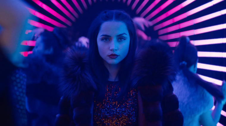 Ana de Armas és Keanu Reeves szemtől szemben a Ballerina magyar szinkronos előzetesében bevezetőkép