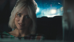 Egy repülő összes utasának levetítették Dakota Johnson R-besorolású, szexuálisan túlfűtött filmjét kép