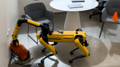 Még ügyesebb lett a Boston Dynamics robotkutyája kép