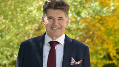 A Magyar Kereskedelmi és Iparkamara elnöke is belépett a Digitális Polgári Körbe kép