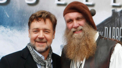 Russell Crowe több ezer dollárt adományozott a Gladiátor egyik kaszkadőrének kép