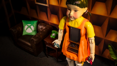 A Squid Game következő évadát ünnepli egy spéci Xbox kontroller-páros kép