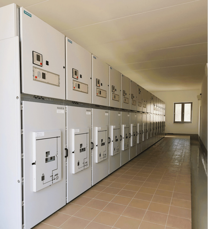 Kapcsolóberendezések a zalaszentgróti alállomáson. Forrás: Siemens Zrt.
