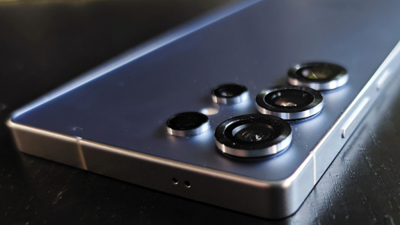 Sorra bukkannak fel a Galaxy S26 modellek, eltűnhet a Plus változat kép