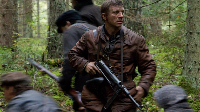 Daniel Craig meglengette a fehér zászlót, mégsem ő lesz a DC második világháborús hőse