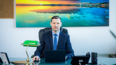 Újabb öt évre dr. Kovács László a Közbeszerzési Hatóság elnöke kép