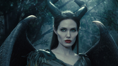 Hivatalosan is készül a Demóna 3, visszatér Angelina Jolie kép
