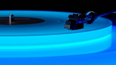 Gyönyörű bakelitlejátszót mutatott be az Audio-Technica kép
