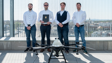 Környezetbarát permeteződrón fejlesztéséért részesült innovációs elismerésben a Széchenyi István Egyetem kép