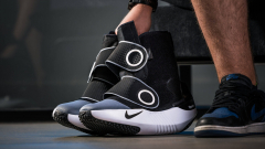 Több mint 300 ezer forintba kerül majd a Nike high-tech csizmája kép