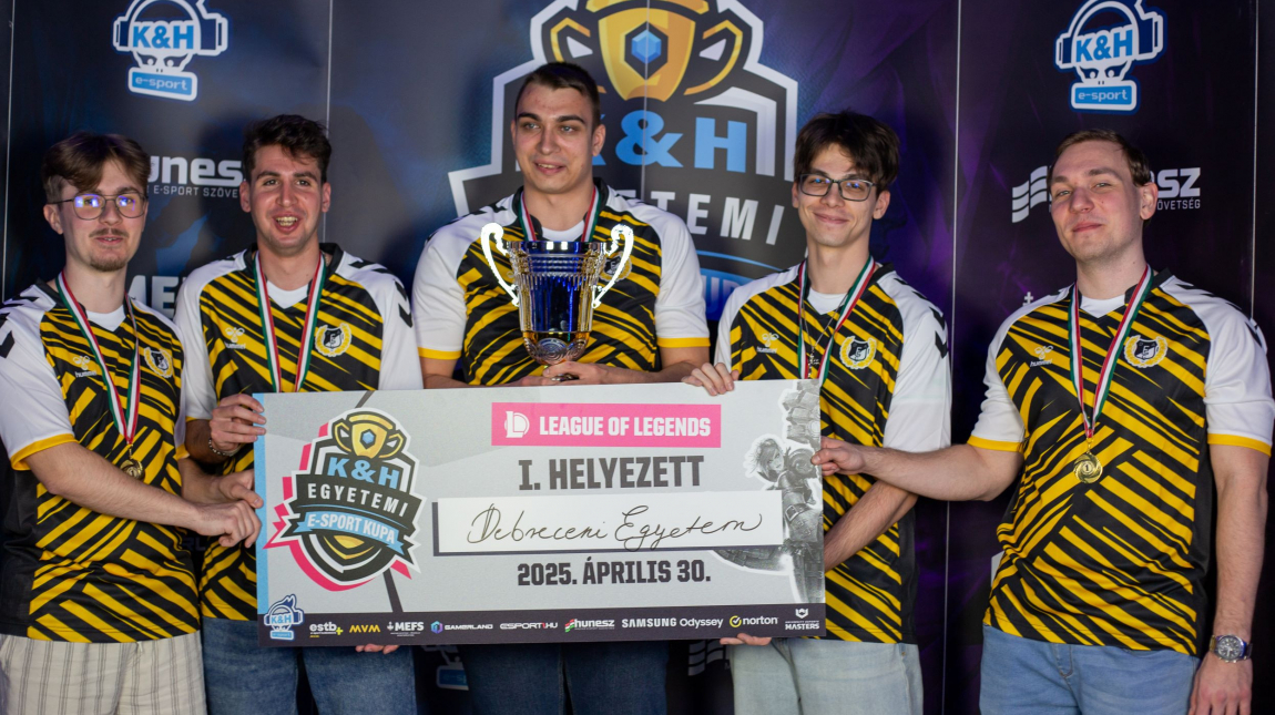 Kemény csaták zajlottak a K&H Egyetemi E-sport Kupa idei döntőjében kép