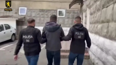 Nemzetközi körözés alatt álló külföldi férfit tartóztattak le Moldovában egy többmilliós zsarolóvírus-támadás miatt kép