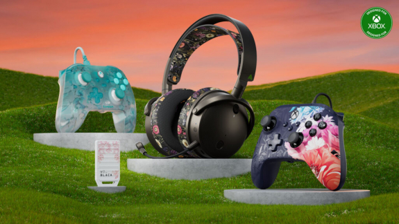 Virágmintás kontrollerek és egy 340 dolláros fejhallgató – itt a Designed for Xbox: Floral Collection kép
