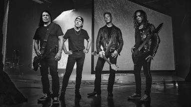 Duplakoncerttel jön Magyarországra a Metallica kép