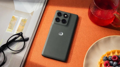 A Motorola Edge 2025 strapabíró testben hozza az AI jövőjét kép