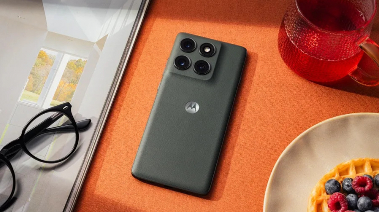 A Motorola Edge 2025 strapabíró testben hozza az AI jövőjét kép