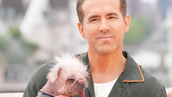 Ryan Reynolds lesz az új David Attenborough és ennél jobb nem is történhet a természetfilmekkel kép