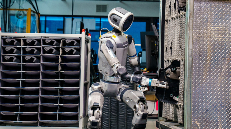 A Boston Dynamics mérnökei mindent megtettek, hogy összezavarják humanoid robotjukat, de kudarcot vallottak kép