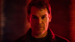 Sorozatgyilkosok közé keveredik Dexter Morgan a Dexter: Feltámadás előzetesében kép