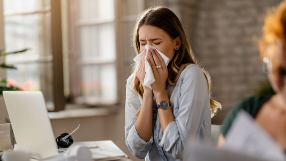 Az allergiások megmentőjét fejlesztették ki a Pécsi Tudományegyetemen kép
