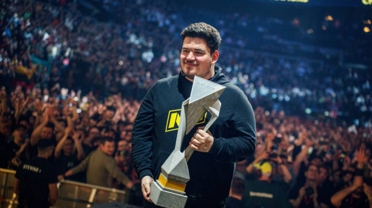 Magyar edzőt igazolt le a Team Liquid, szembenézhet Torzsival is bevezetőkép