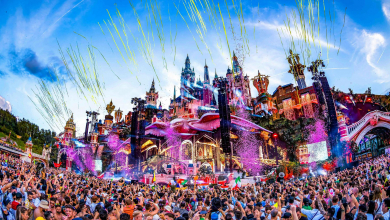 Tűz pusztította el a Tomorrowland nagyszínpadát a nyitás előtt kép