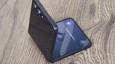 Az Apple-t cikiző Samsung nem is piacvezető a hajtogatható mobilok szegmensében kép