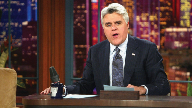 Jay Leno szerint a politikai oldalválasztás tönkretette az éjszakai talkshow-kat kép